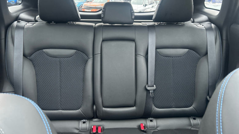 Renault Kadjar 1.3 TCE S Edition 5dr EDC Petrol Hatchback